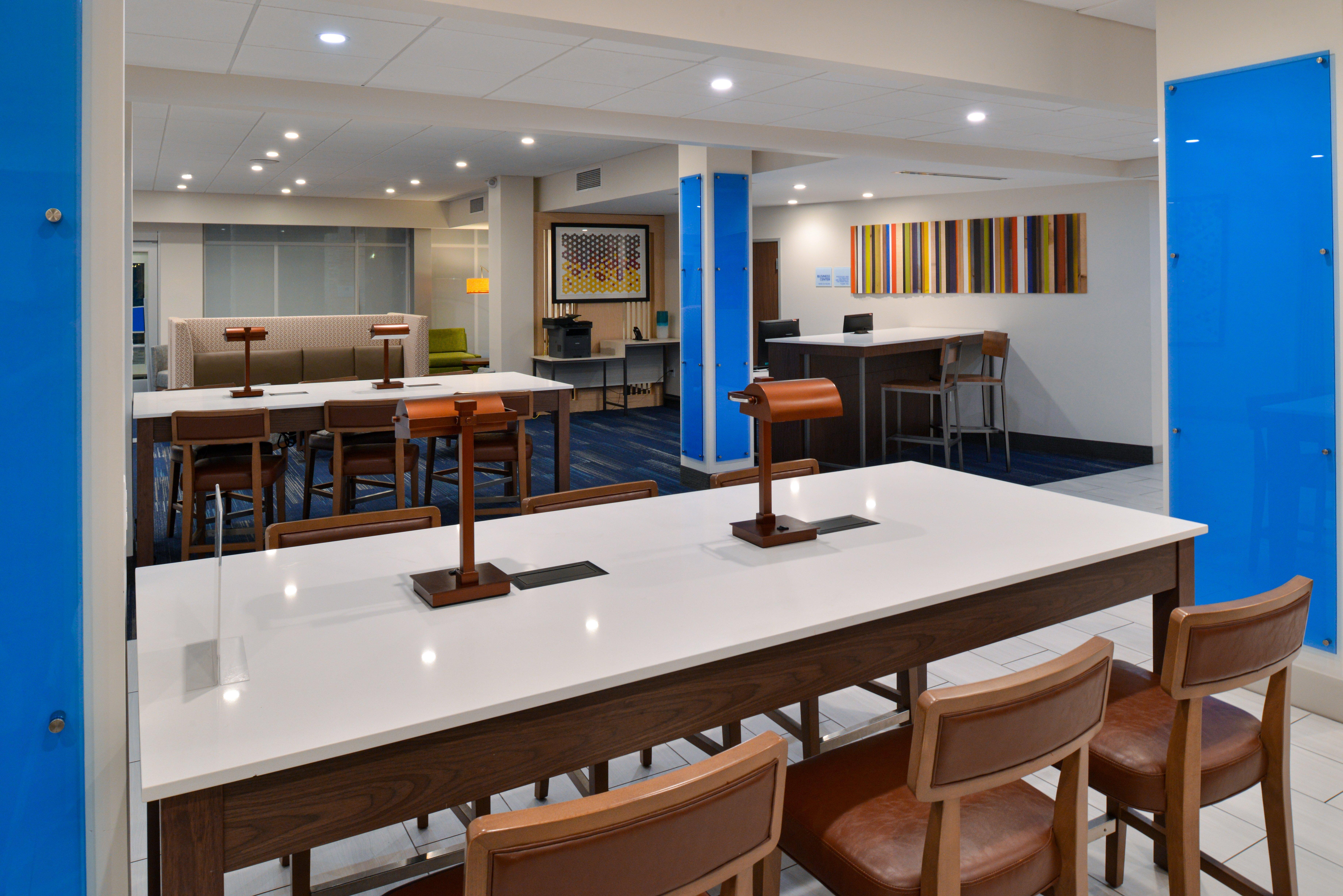 Holiday Inn Express Orlando - South Park By Ihg 윌리엄즈버그 외부 사진